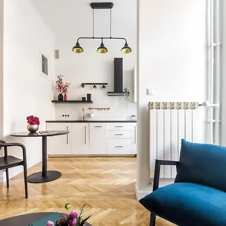 Czarujace Studio W Kamienicy Przy Metro Nowy Swiat Wwa20 Apartament *