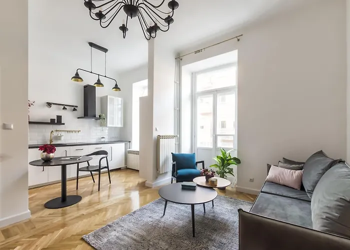 Czarujace Studio W Kamienicy Przy Metro Nowy Swiat Wwa20 *