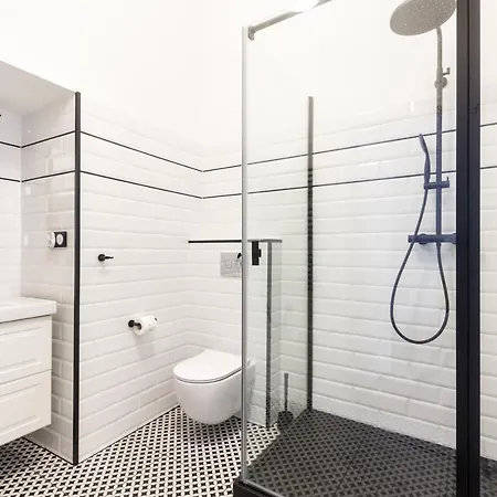 Czarujace Studio W Kamienicy Przy Metro Nowy Swiat Wwa20 Apartamento